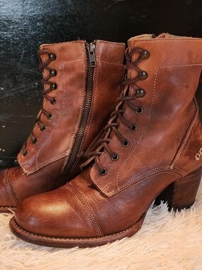 Bed Stu Judgement Leather Lace-Up Ankle Boots